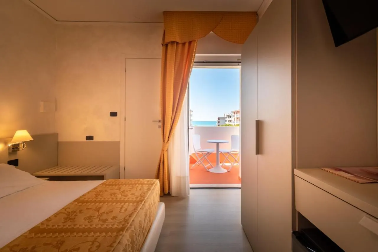 Continental B&B City Hotel Bibione 4*,